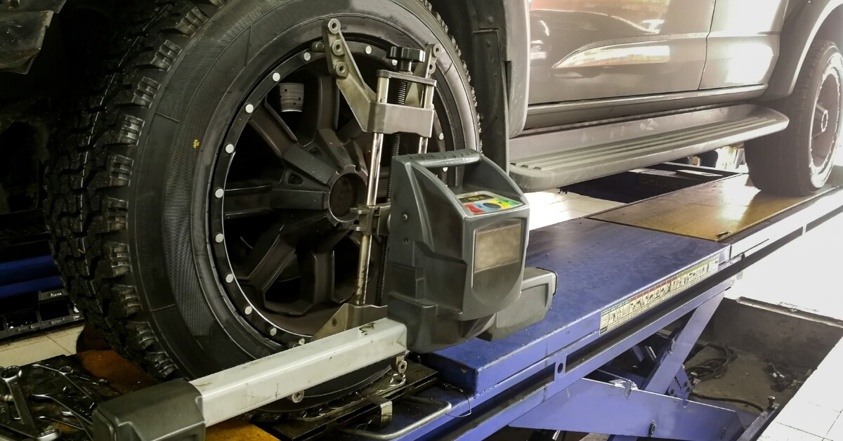 Wheel alignment service in Kansas City